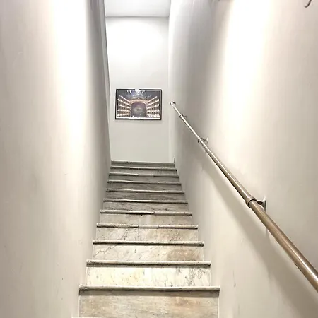 Dimora Del Plebiscito Appartement Napels